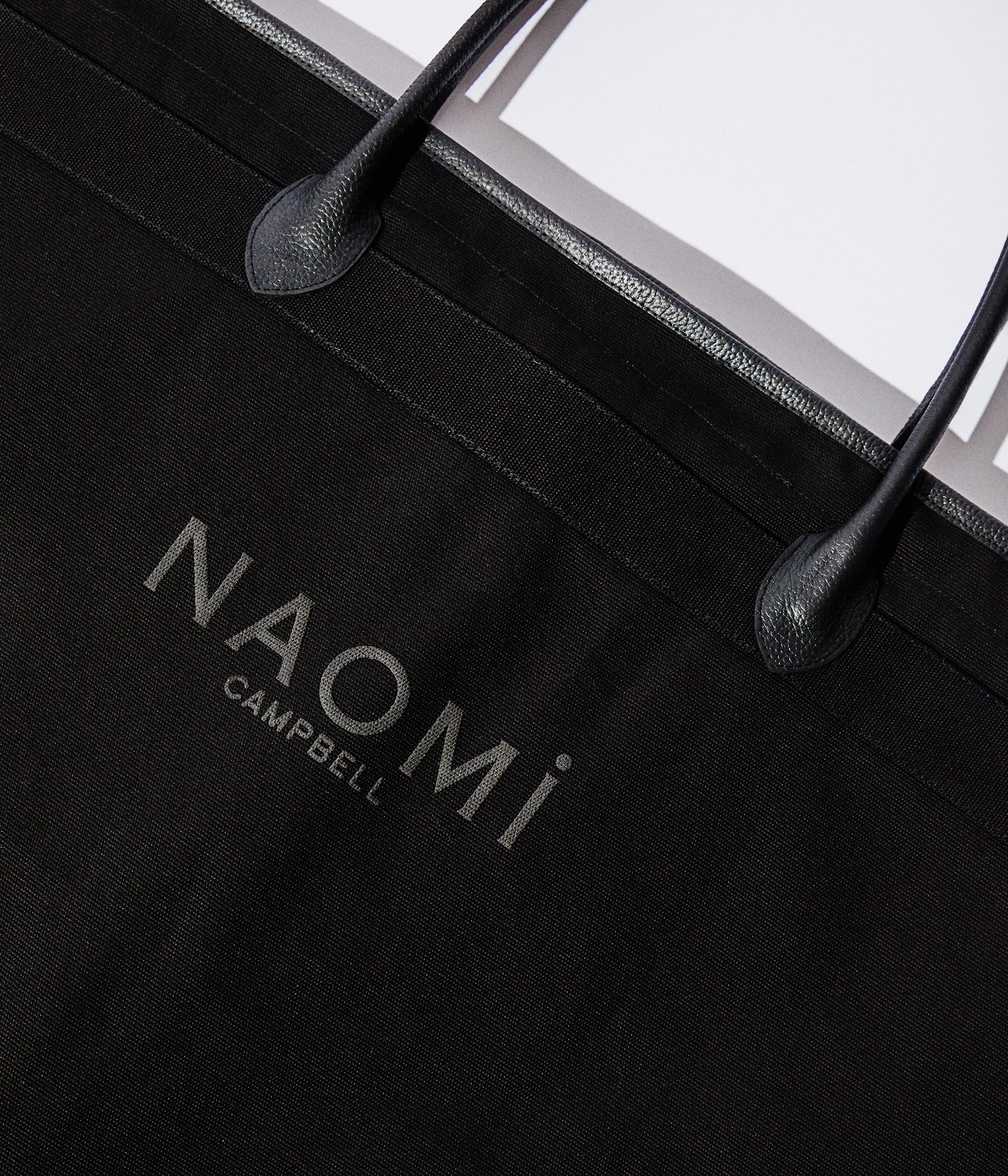 ROBE DE MOTARD NAOMI CAMPBELL